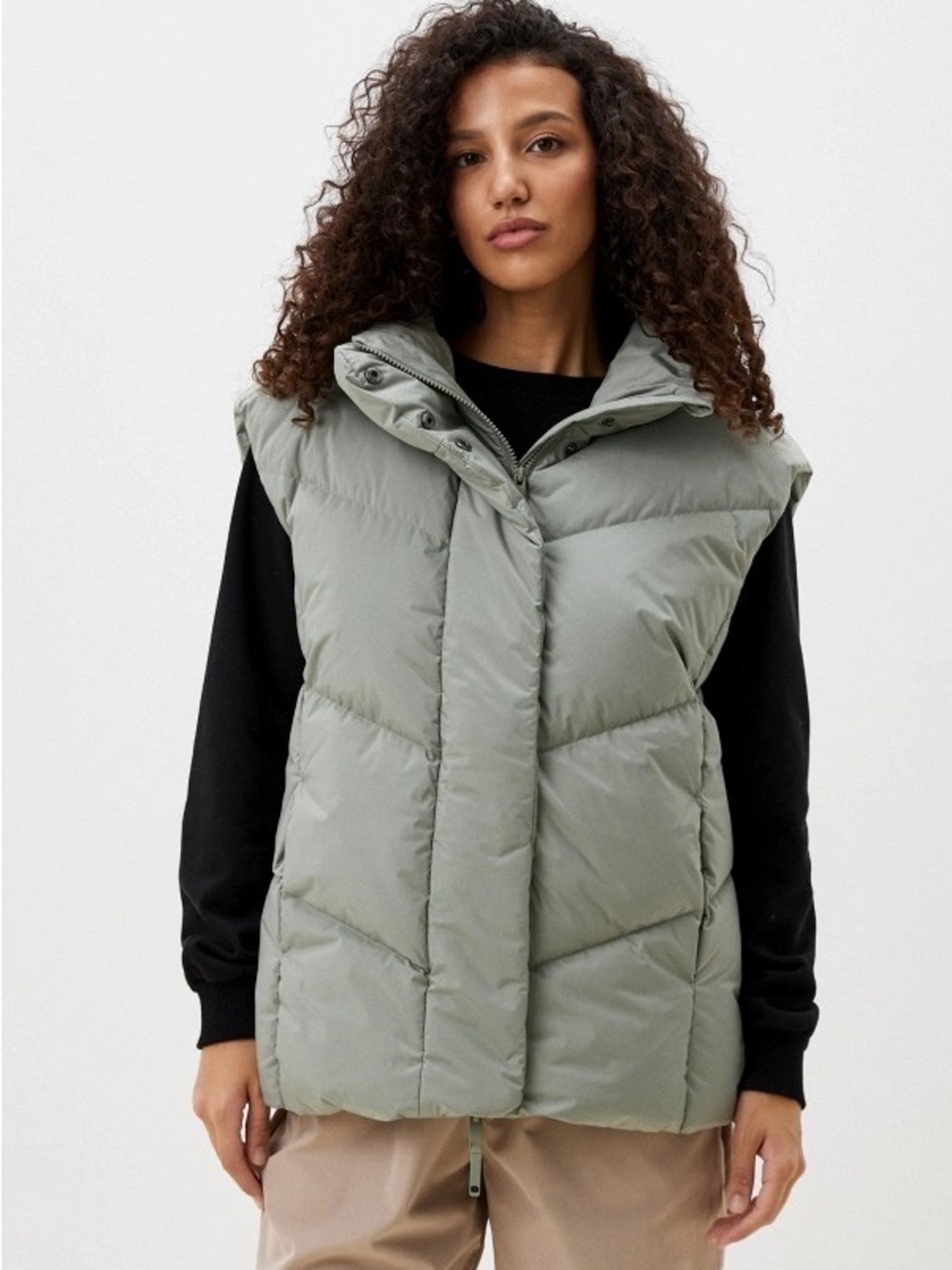 Wilfred Hooded Quilted Puffer Vest in Light green